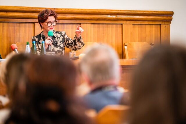 wiecej-niz-pierwsza-dama-08